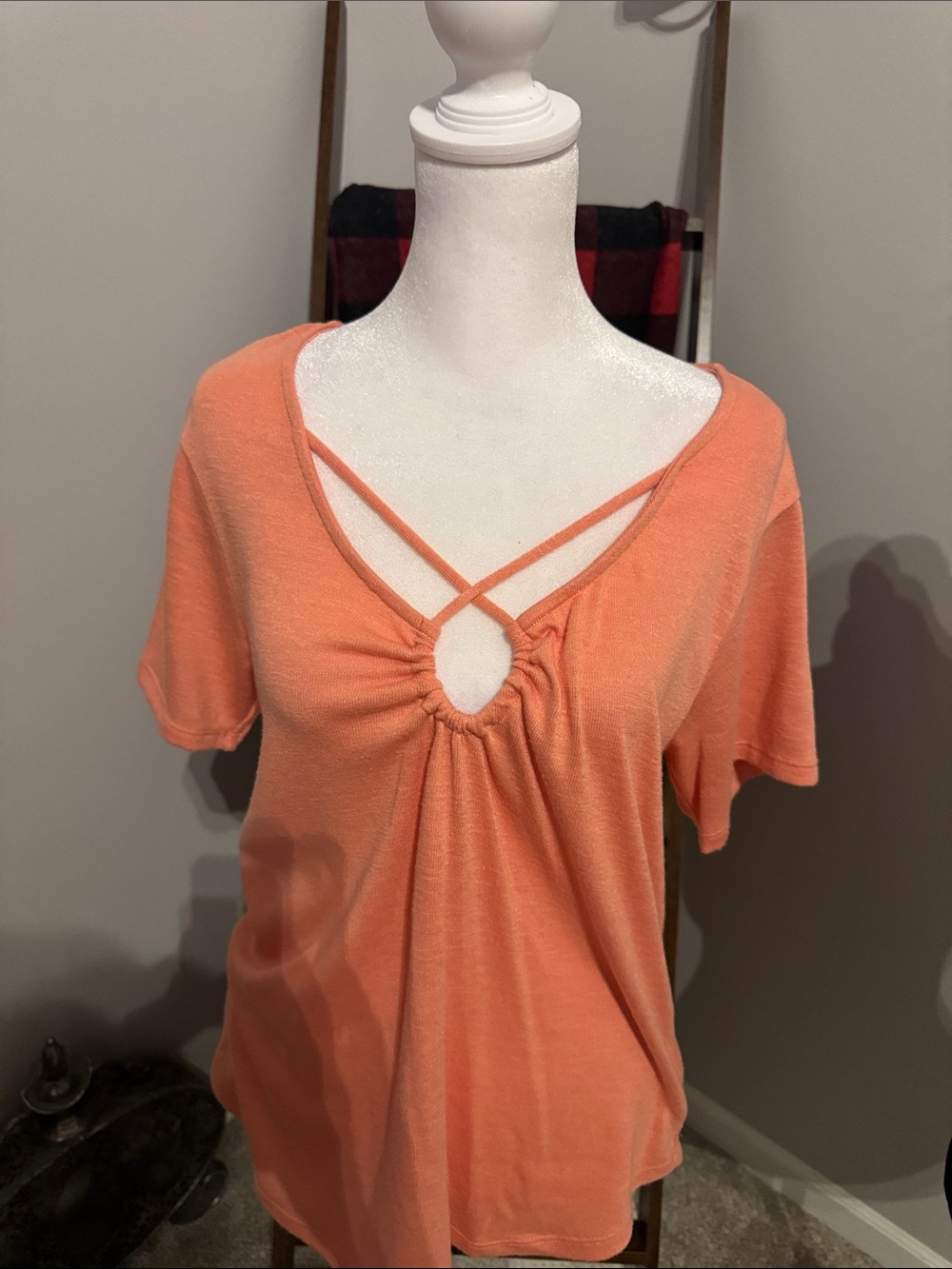 White Crow Peach Crisscross Keyhole Short Sleeve Top